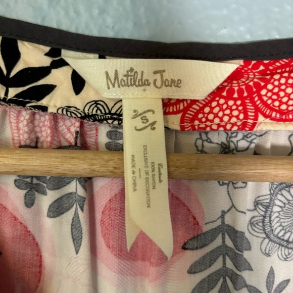 Matilda Jane Red and Cream Floral Blouse - Picture 4 of 13